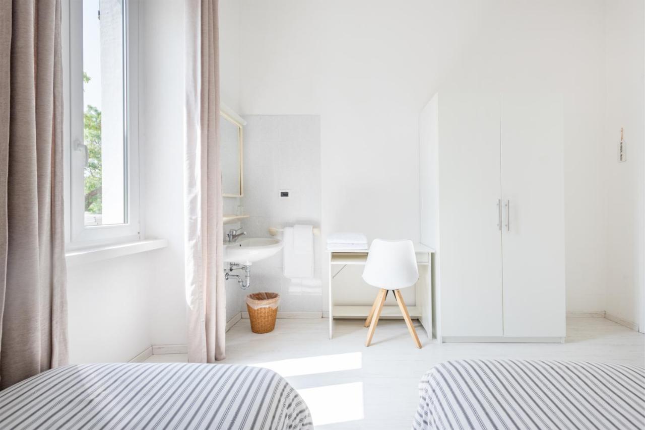 Al Lago Camping & Rooms Riva del Garda Exterior foto
