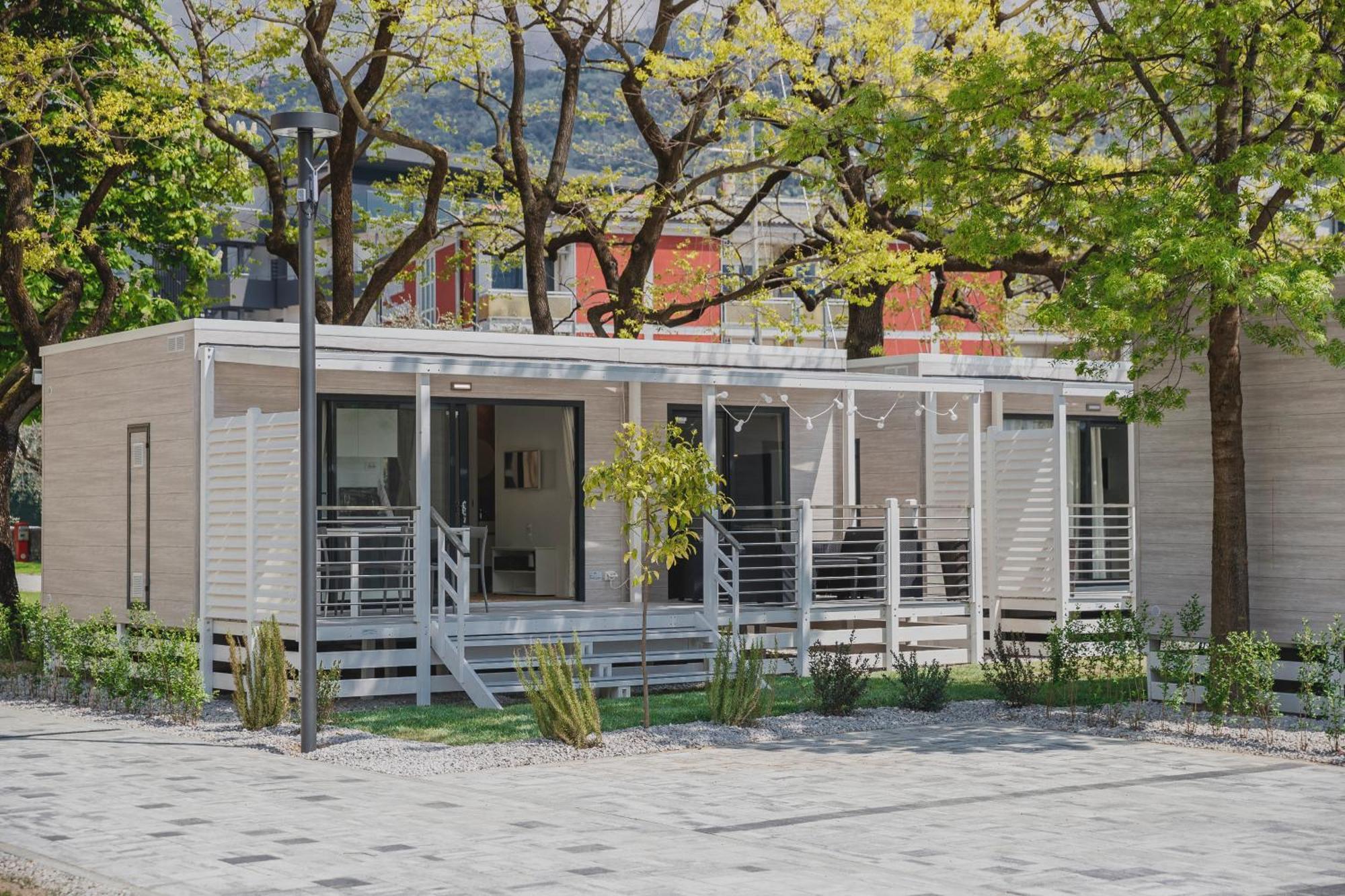 Al Lago Camping & Rooms Riva del Garda Exterior foto